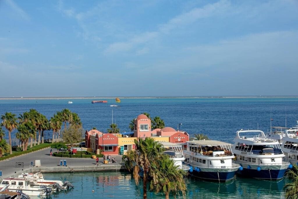 Фото The Bay Hotel 4*