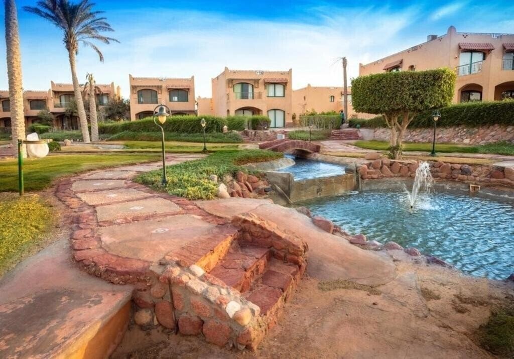 Отель La Hacienda Beach Resort 4*