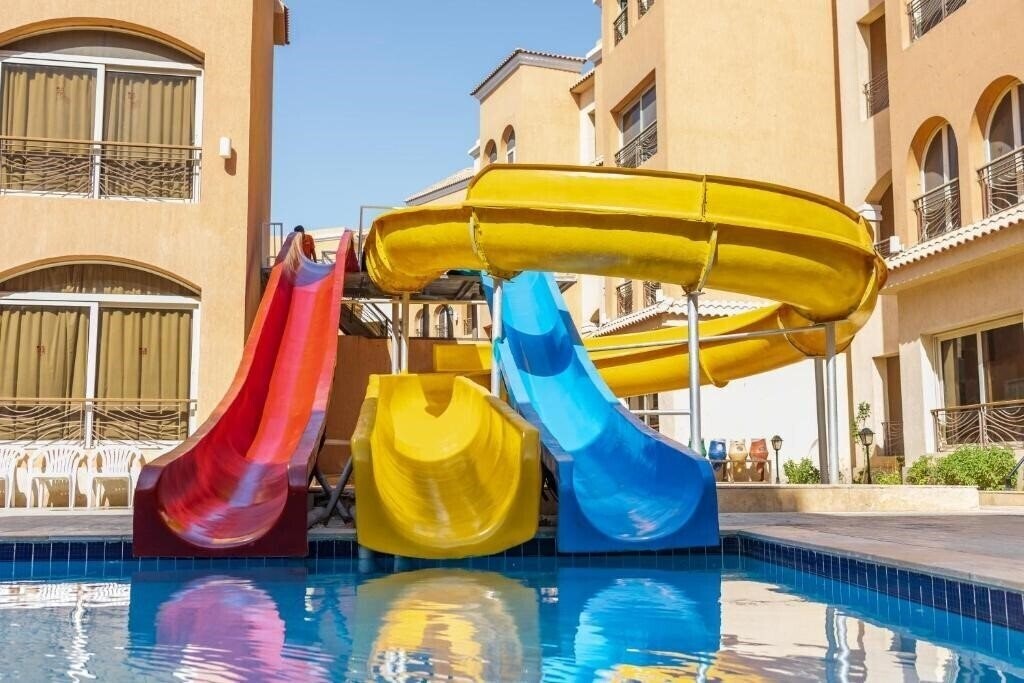 Готель La Rosa Boho Aqua Park 3*