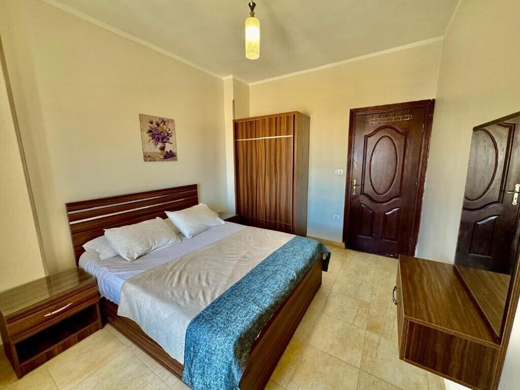 Фото Apartment Charbel Hotel 3*