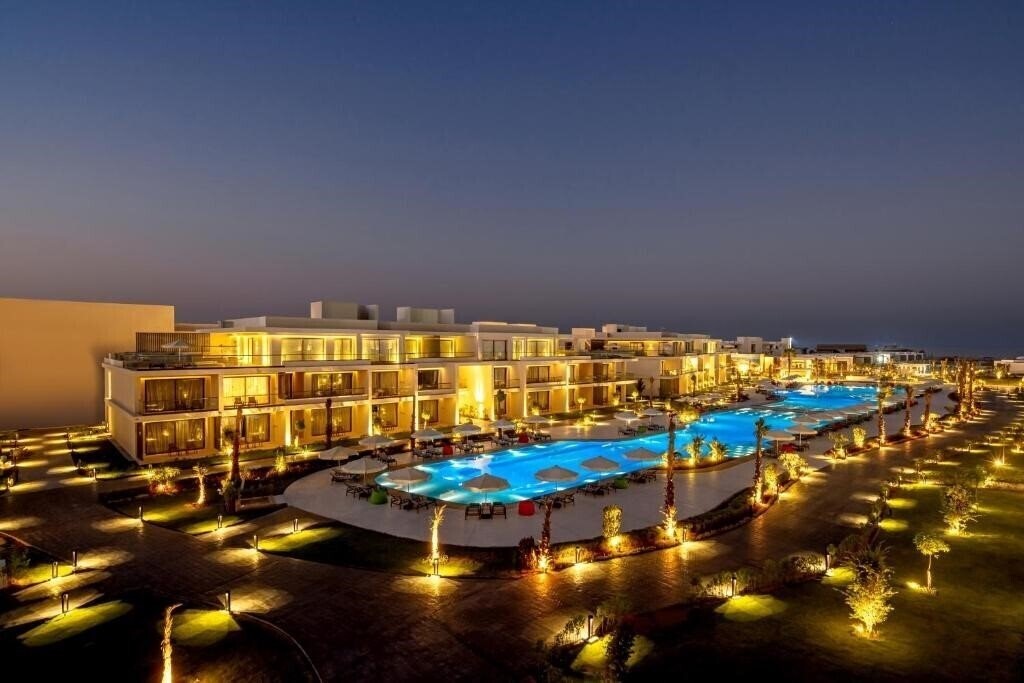 Отель Rixos Premium Magawish Bay View 5*