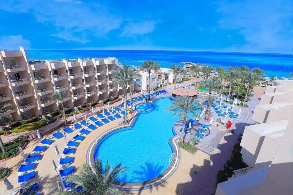 Отель Sea Star Beau Rivage 5*