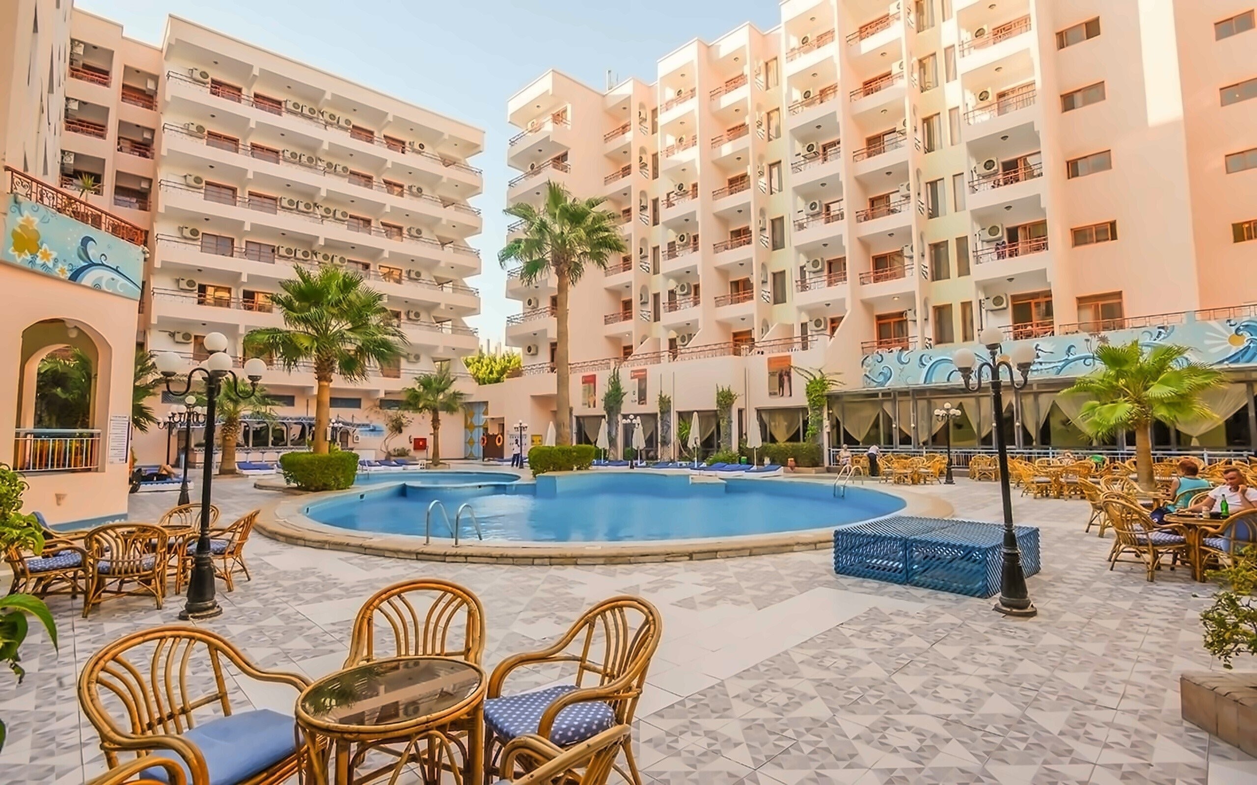 Отель Empire Hotel Aqua Park 3*