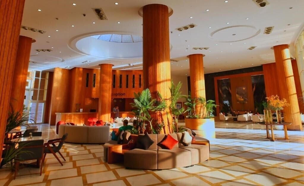 Готель Eagles Down Town Zahabia Resort 3*