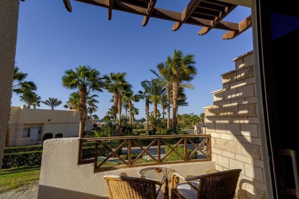 Зображення Coral Beach Hurghada (ex. Coral Beach Rotana Resort) 4*