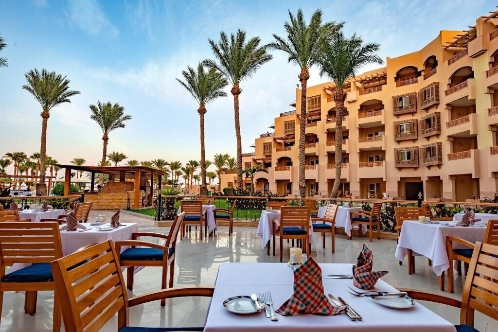 Фотографія Continental Hotel Hurghada (ex. Movenpick Resort Hurghada) 5*