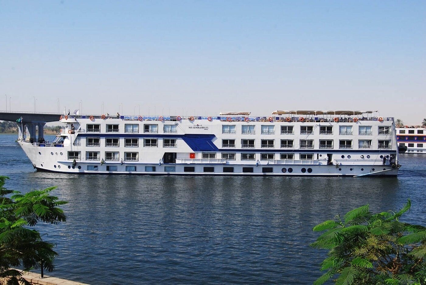 Готель Semiramis III 5*