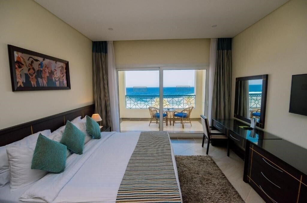 Фото Concorde Moreen Beach Resort 5*