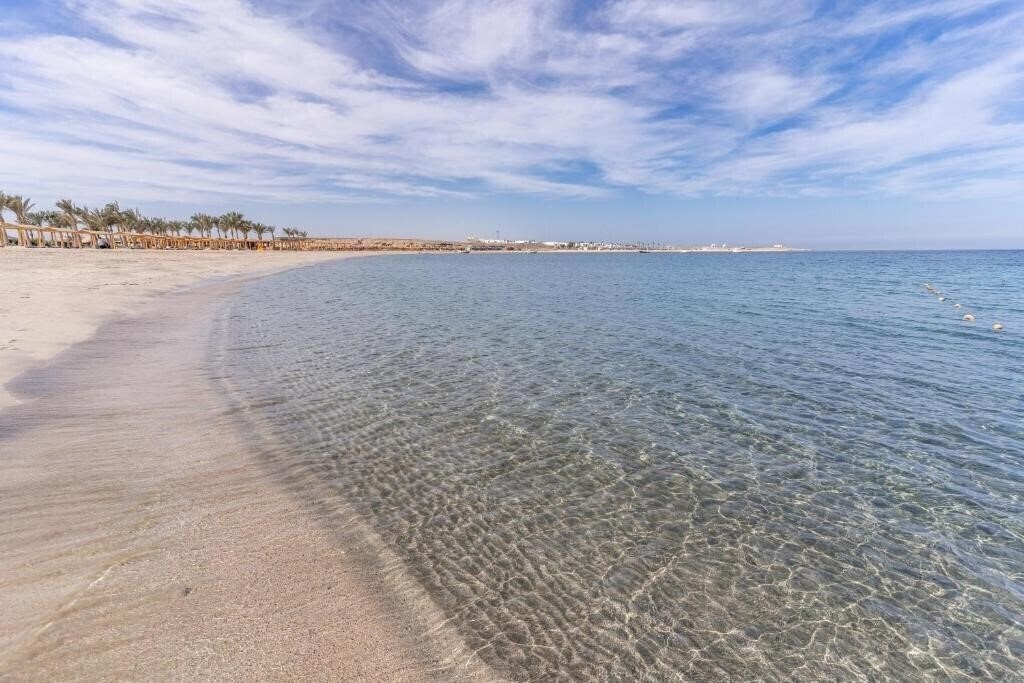 Фото Malikia Resort Abu Dabbab 5*