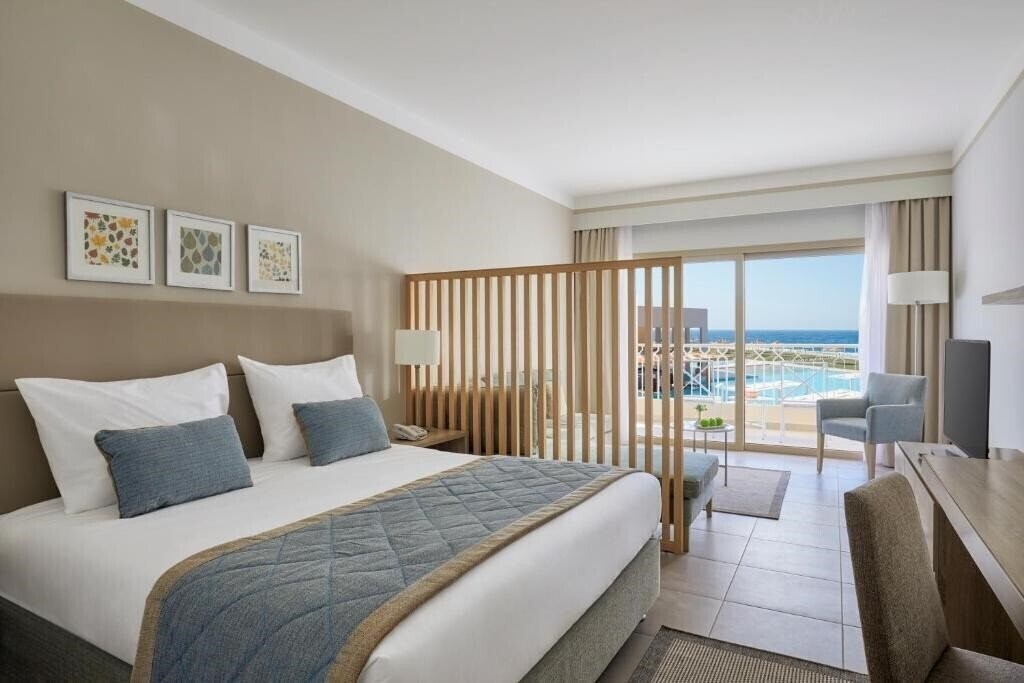 Готель Jaz Maraya Resort 5*