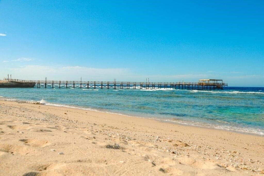 Готель Beach Safari Nubian Resort 4*