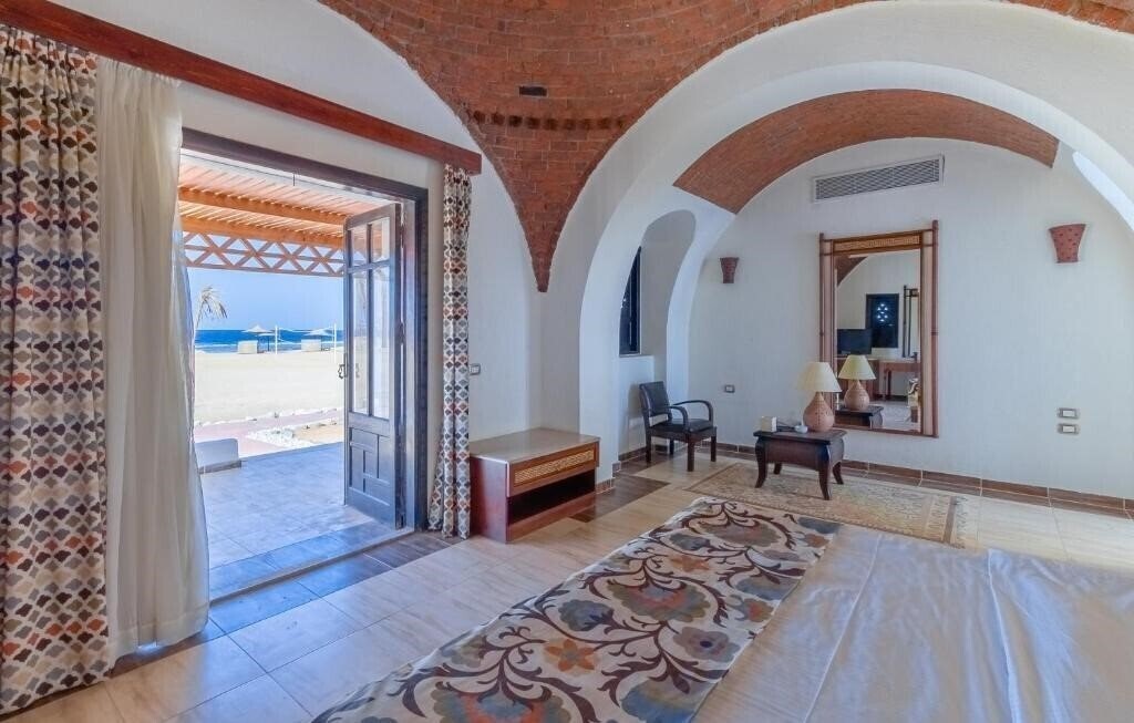 Картинка Beach Safari Nubian Resort 4*