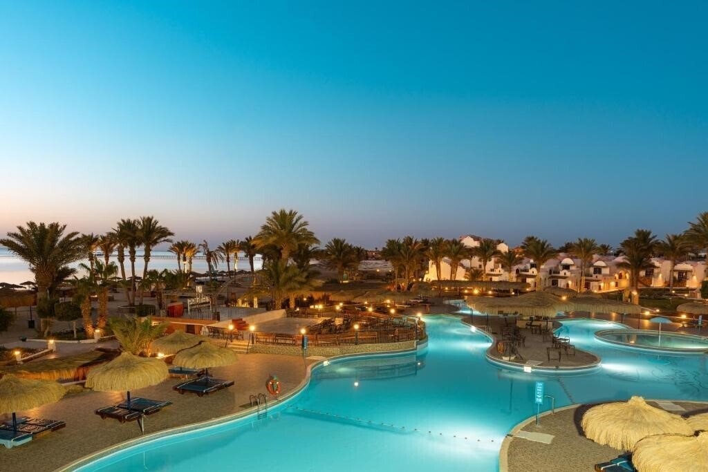 Отель Protels Crystal Beach Resort 4*