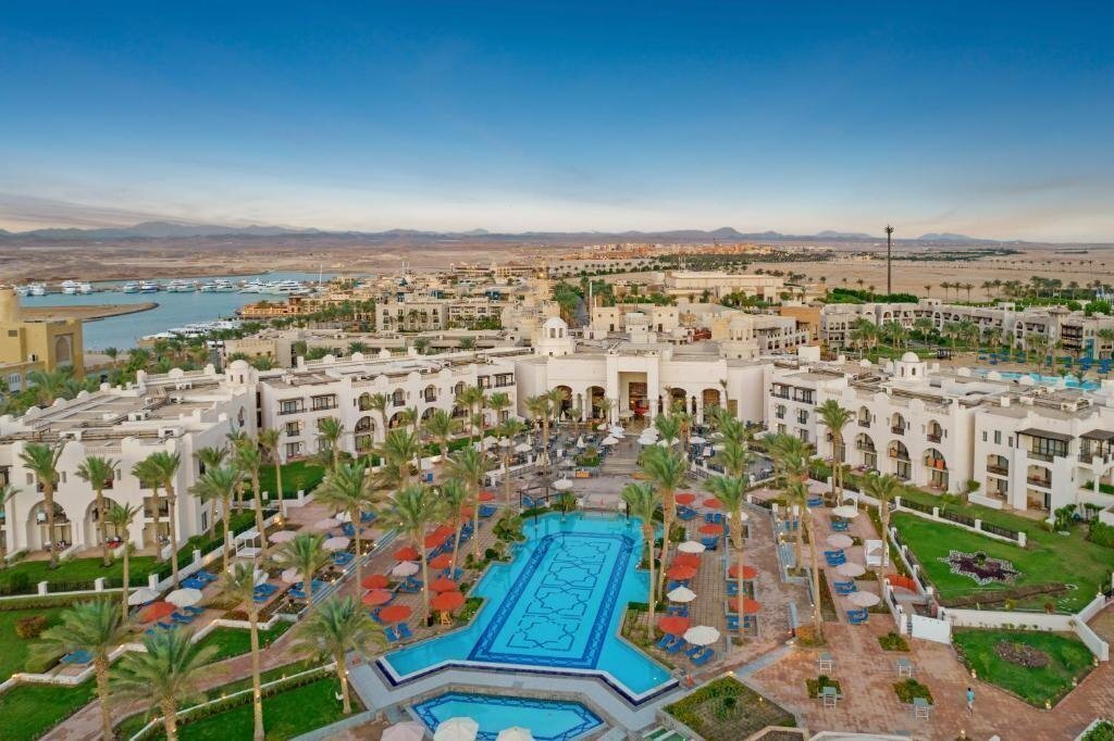 Фото Pickalbatros Oasis Hotel Port Ghalib (ex. Red Sea Port Ghalib Resort, The Sahara Sun Oasis, Crowne Plaza Sahara Oasis, Siva Port Ghalib) 5*