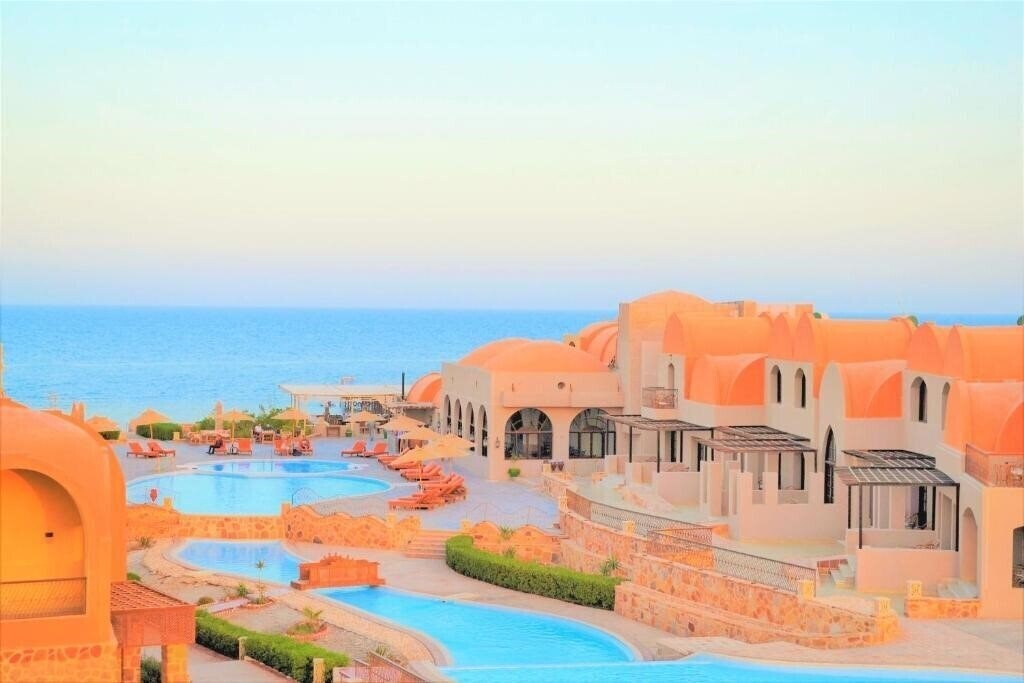 Готель Rohanou Swiss Inn Resort El Queseir 3*