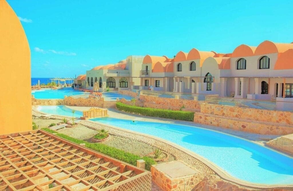 Фото Rohanou Swiss Inn Resort El Queseir 3*