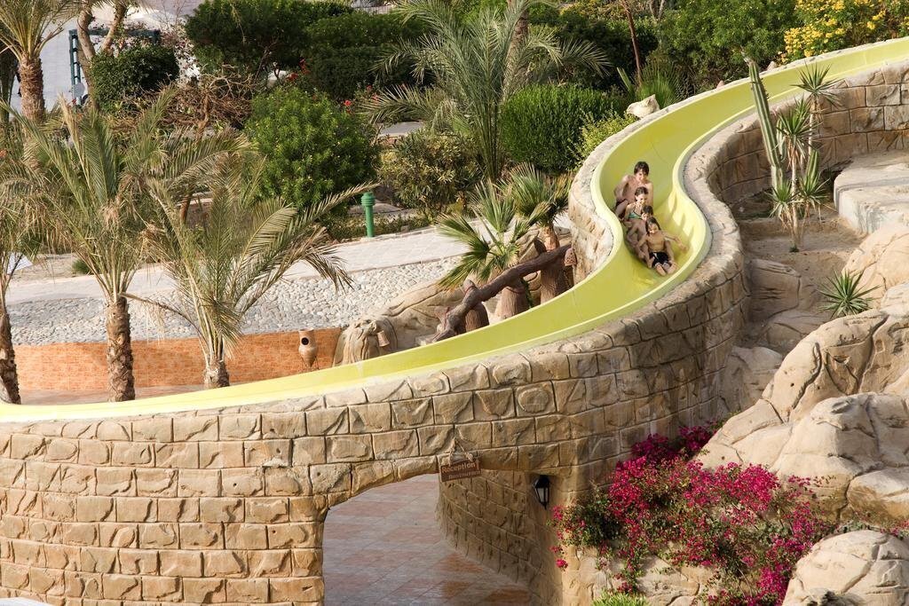 Фотографія Utopia Beach Club 4*