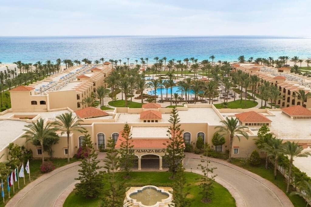 Фотографія JAZ Almaza Beach Resort Almaza Bay 5*