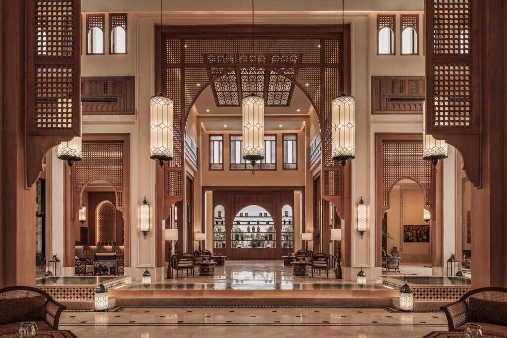 Готель Sakhra Hotel & SPA 5*