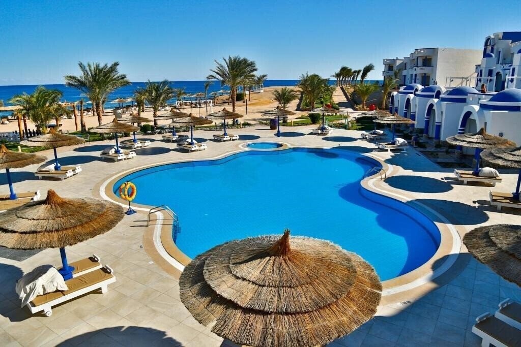 Готель Coral Sun Beach 4*