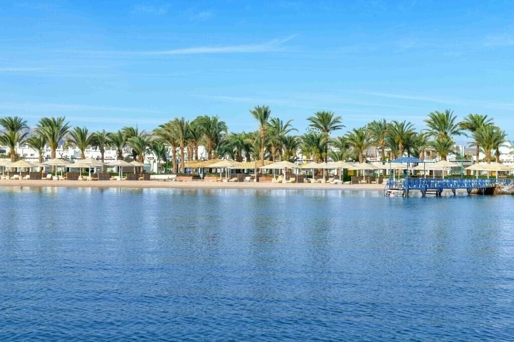 Отель Menaville Resort Safaga (ex. Menaville Safaga) 4*