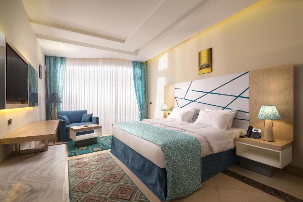 Фото Gravity Hotel & Aquapark Sahl Hasheesh 5*