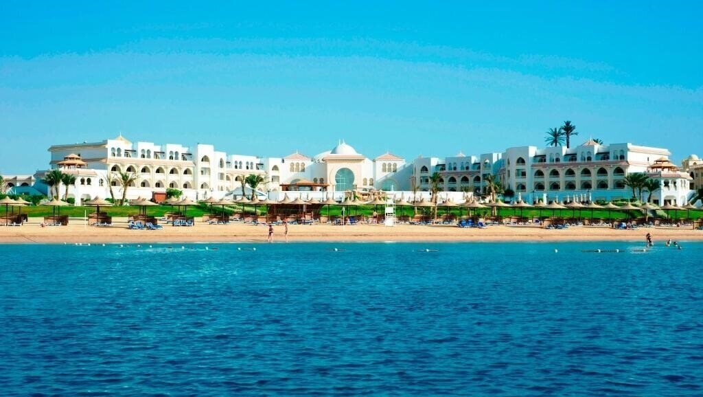 Отель Old Palace Resort 5*