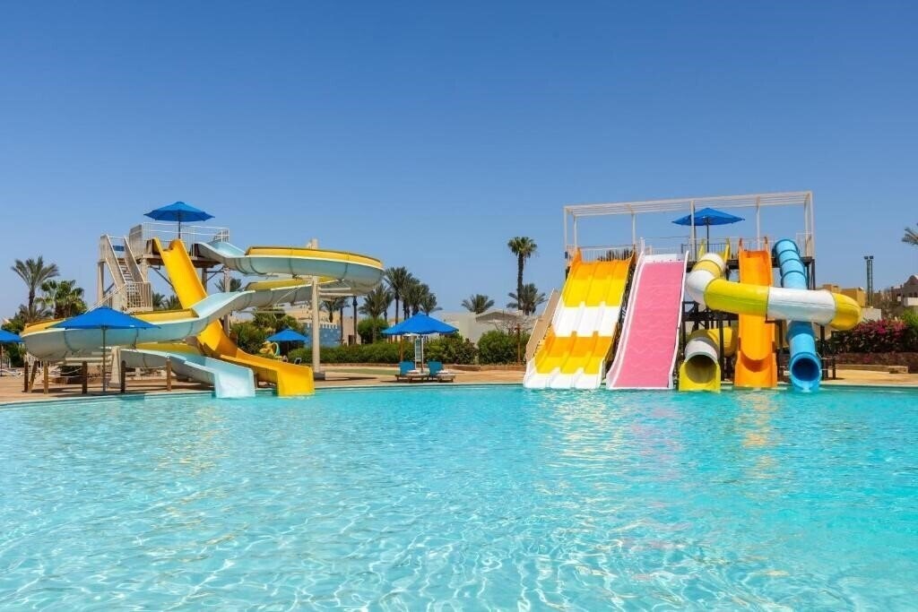 Фотографія Amwaj Oyoun Resort 4*