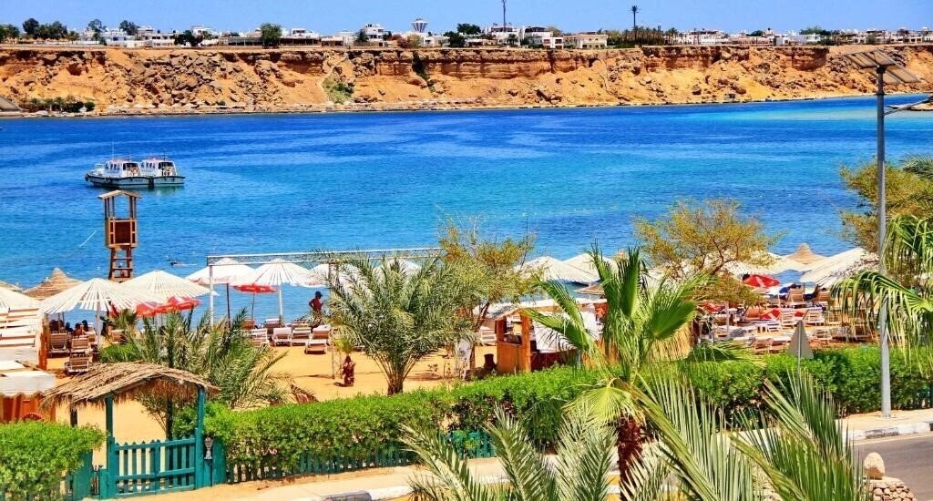 Готель Turquoise Beach Hotel 4*