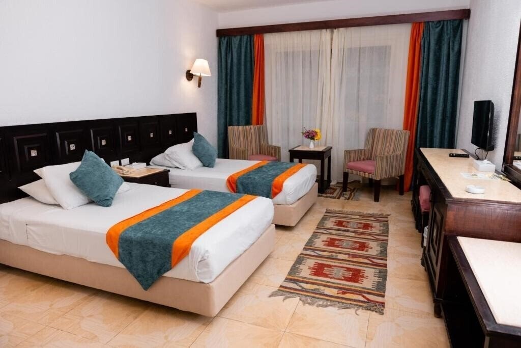 Фотографія Turquoise Beach Hotel 4*
