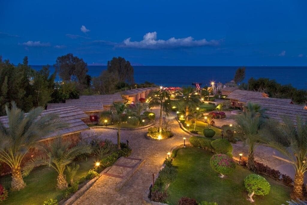 Отель Xperience Hill-Top Beach Resort 4*