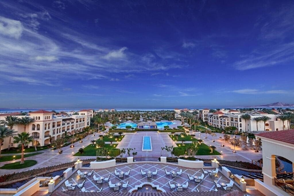 Отель Jaz Mirabel Park & Club 5*