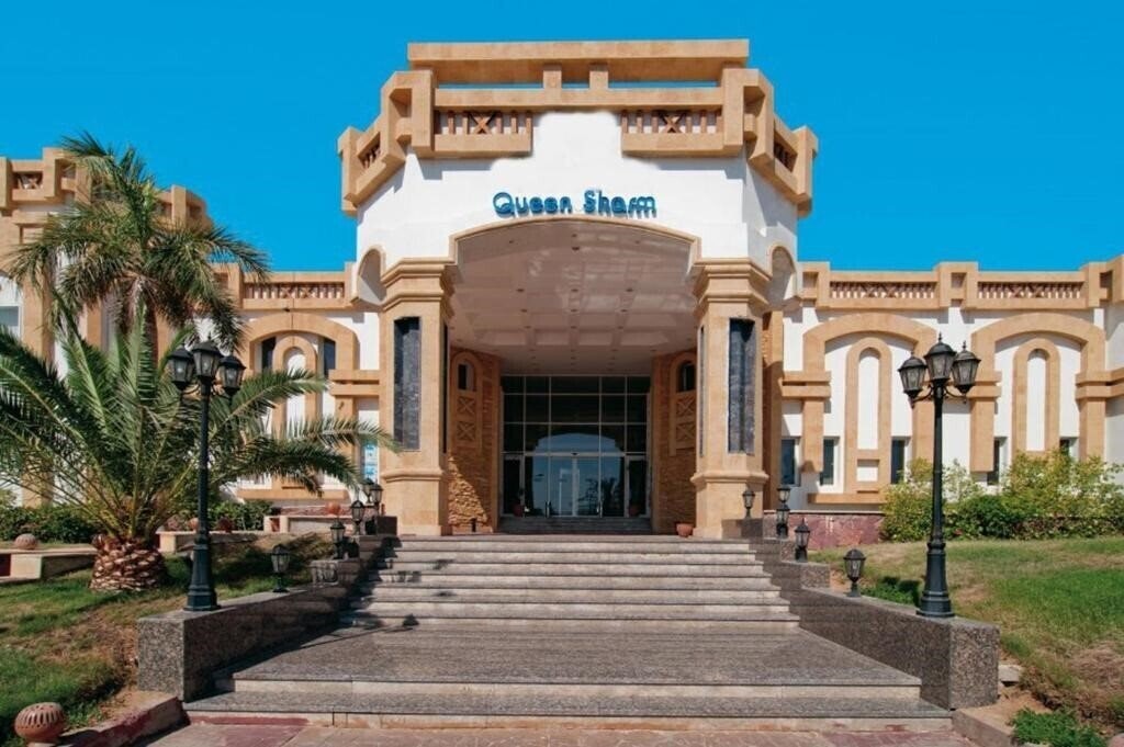 Фото Queen Sharm Resort 4*