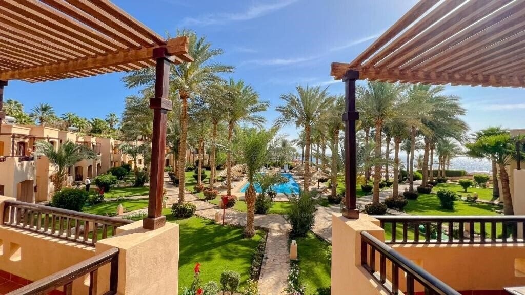 Готель Tamra Beach 4*
