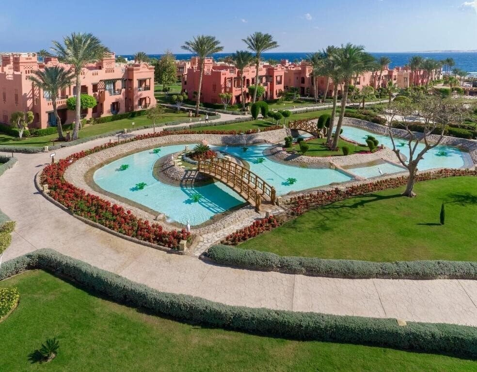 Фотографія Charmillion Sea Life Resort 4*