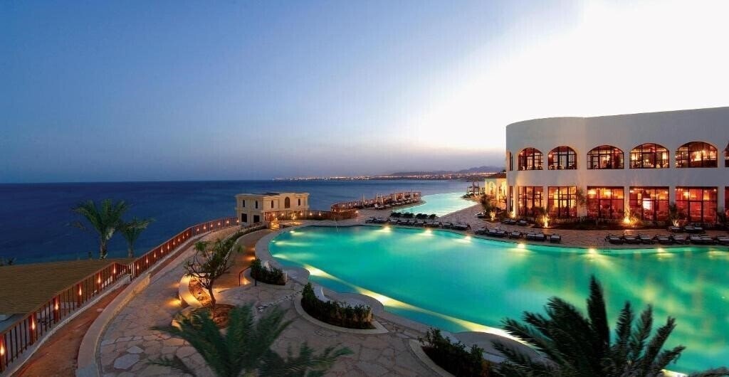 Готель Reef Oasis Blue Bay Resort 5*