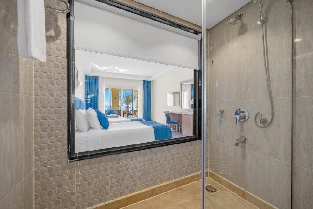 Фотографія Grand Oasis Resort 4*