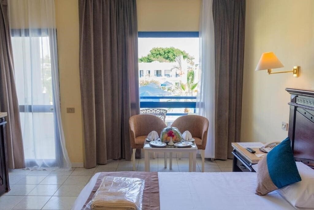 Фото Cataract Resort 4*
