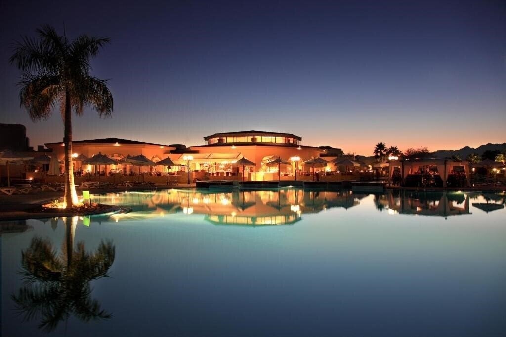 Отель Xperience Kiroseiz Parkland 5*