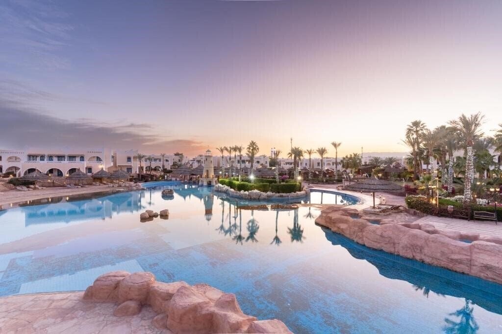 Готель Faraana Reef Resort 4*