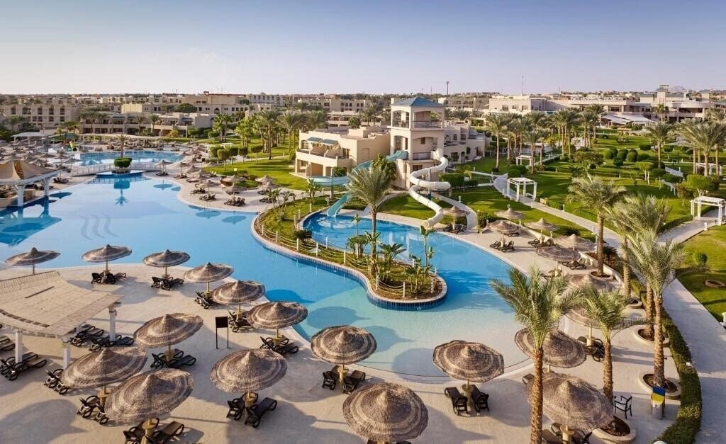 Готель Coral Sea Holiday Resort & Aqua Park 5*