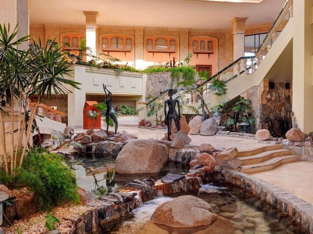 Фотографія Naama Bay Promenade Beach Resort (ex. Marriott Sharm Beach Front) 5*