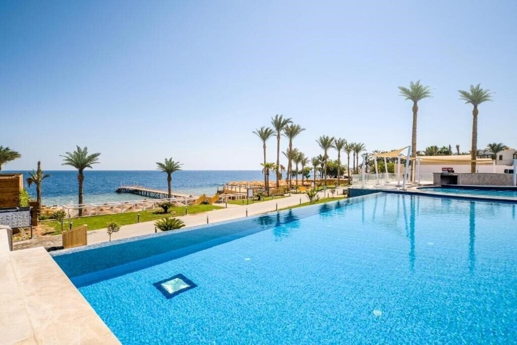 Отель Posh Club by Sunrise Diamond Beach Resort 5*