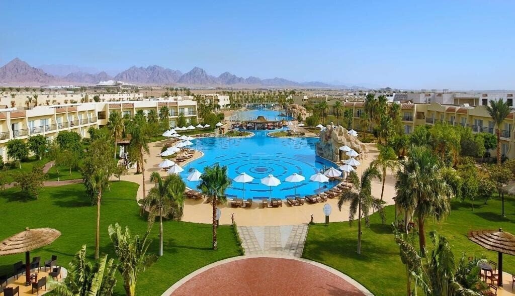 Готель Doubletree By Hilton Sharks Bay Resort Mountain Side (ex. Hilton Sharks Bay) 4*