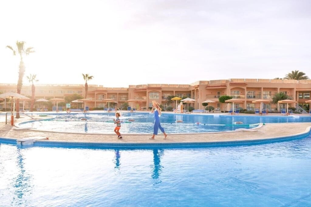 Фотографія Pickalbatros Royal Moderna Sharm 5*