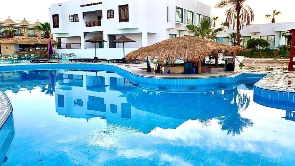 Готель Badawia Sharm Resort 3*