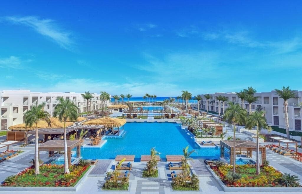 Отель Steigenberger Ras Soma 5*