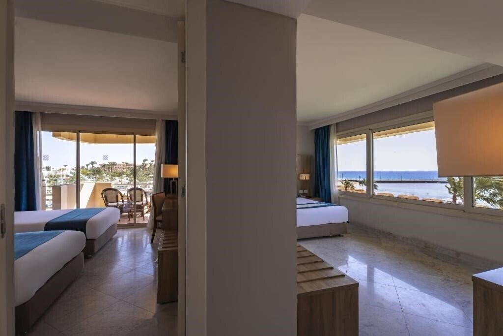 Фото Seven Seas Jolie Bay 5*