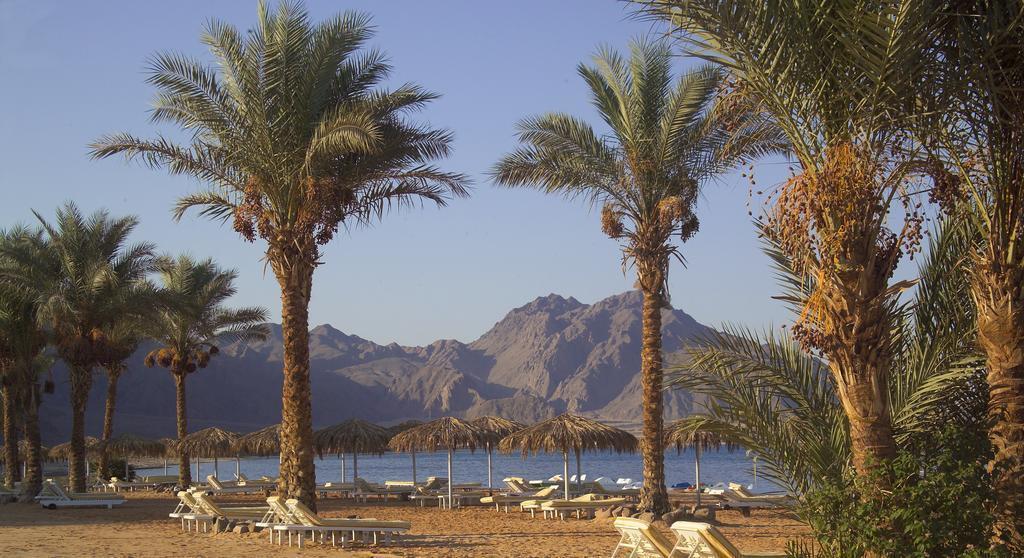 Готель La Playa Beach Resort 5*