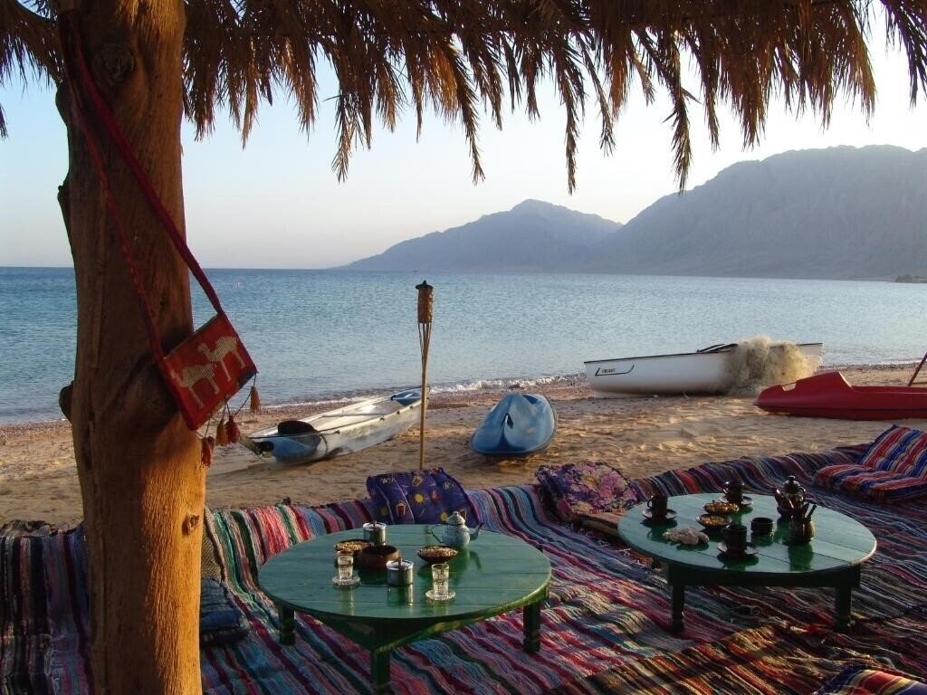 Готель Al Sayadeen Village 3*